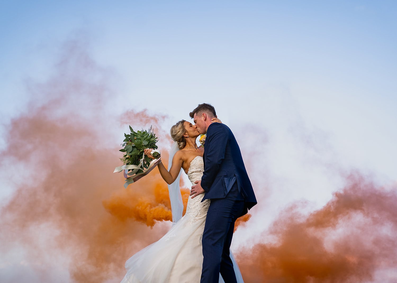 Lesley & Neil – Creative Windy Wedding
