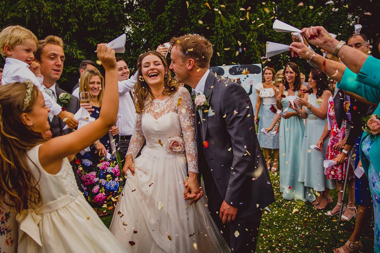 Confetti – A Midlands Wedding Photographer’s Guide!