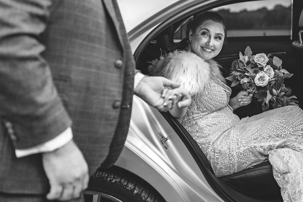 Bride arriving with dad